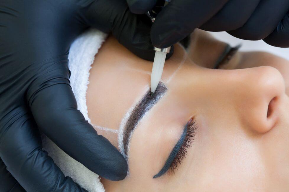 microblading brwi - jak długo utrzymuje się efekt