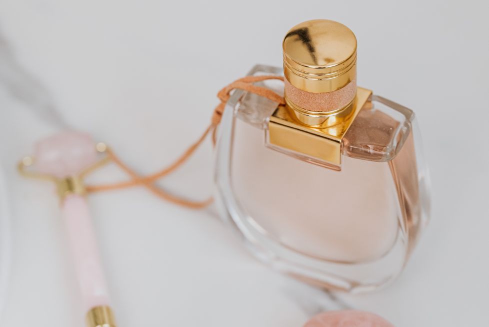 Perfumy damskie–ranking Wybierz idealny zapach Nuty zapachowe w perfumach